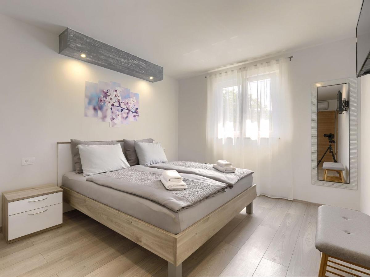 Holiday Home Casa Gverino By Interhome Plomin Extérieur photo
